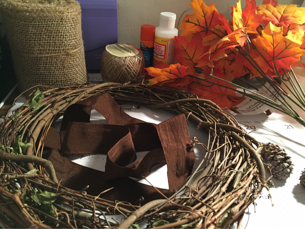 Picture, DIY, Fall, Wreath, Thanksgiving, Fall Wreath, Leaves, Vines, Decorations